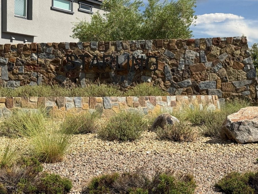 The Starling entrance monument in Stonebridge, Summerlin
